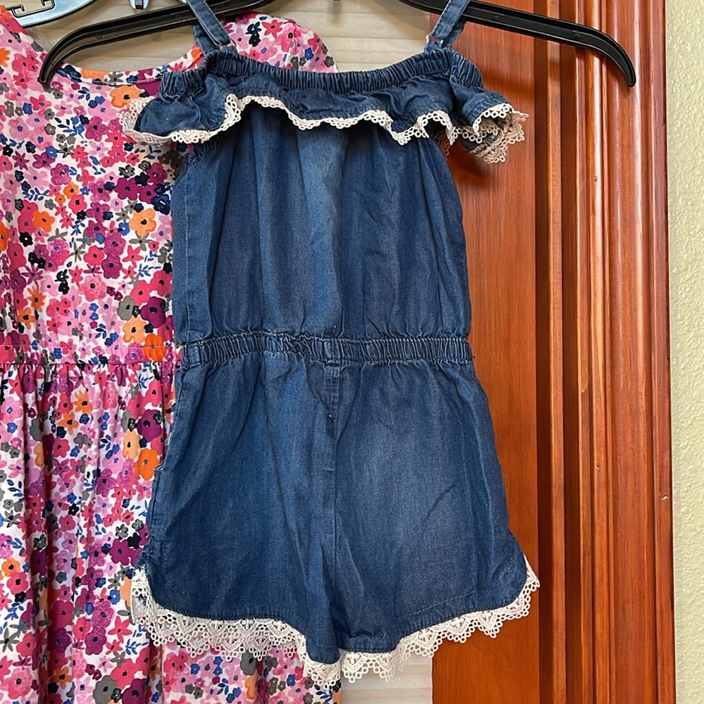 Bundle of four child outfits 3 dresses 1 romper size 4T-5 - Picture 9 of 15